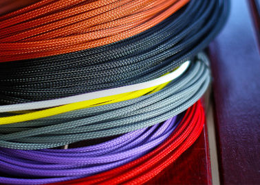 Φλόγα - εκτάσιμο πλεγμένο Sleeving καθυστερούντω τύλιγμα υψηλής πυκνότητας της PET