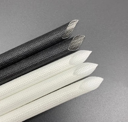 Ντυμένη αντίσταση Sleeving σιλικόνης ανθεκτική στη θερμότητα πλεγμένη στο οξύ και το πετρέλαιο